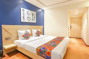 FabHotel JHS Studio- Nr. Phase 1 Metro Station Gurgaon