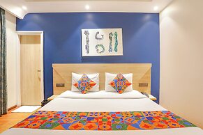 FabHotel JHS Studio- Nr. Phase 1 Metro Station Gurgaon