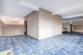 FabHotel Home Tree Service Apartment I