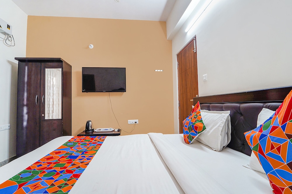 Fabhotel Sv Home Stay