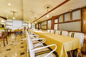 Fabhotel Maharaja