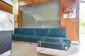 FabHotel Grand Giriraj