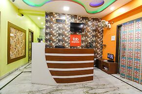 FabHotel Nest