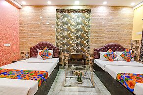 FabHotel Nest