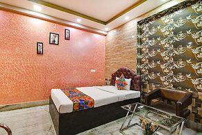 FabHotel Nest