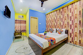 FabHotel Nest