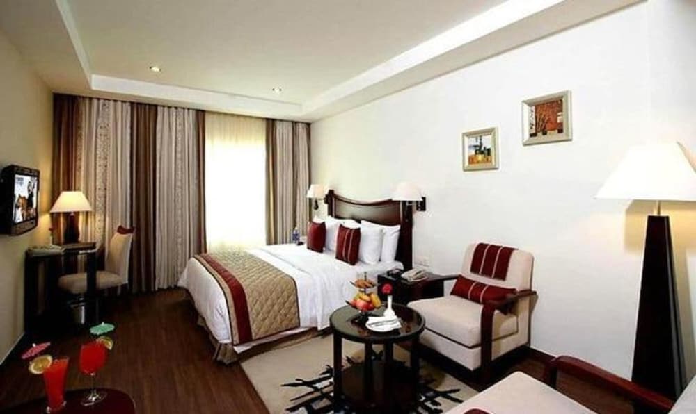 Fabhotel Prime B City Mark