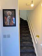 3-bed Home, Sleeps 8, Ideal for Large Groups