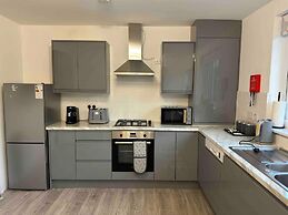 3-bed Home, Sleeps 8, Ideal for Large Groups