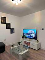 3-bed Home, Sleeps 8, Ideal for Large Groups