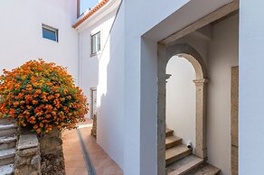 Portas do Céu Apartments