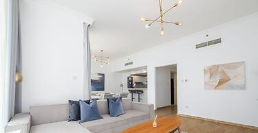 LUX The JBR Beach Sea View Suite