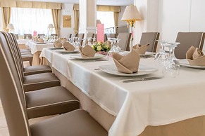 Green Park Hotel