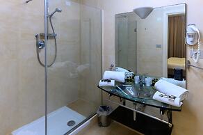 Green Park Hotel