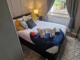 Charming 1-bed Studio Annex,parking,kitchen,wifi