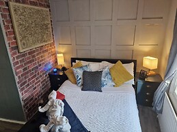 Charming 1-bed Studio Annex,parking,kitchen,wifi