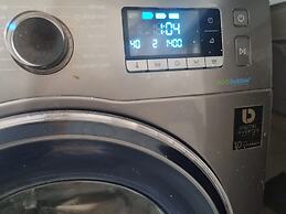 Charming 1-bed Studio Annex,parking,kitchen,wifi