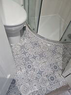 Charming 1-bed Studio Annex,parking,kitchen,wifi