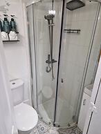 Charming 1-bed Studio Annex,parking,kitchen,wifi