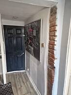 Charming 1-bed Studio Annex,parking,kitchen,wifi