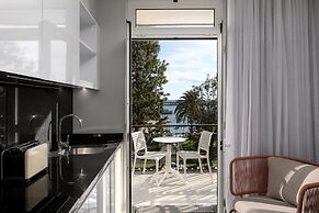 King David Suites 402 by Homie