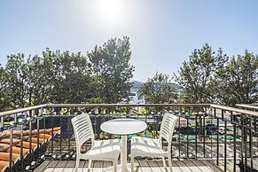 King David Suites 401 by Homie