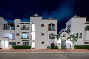 Condo Gaviota - Tropical Oasis