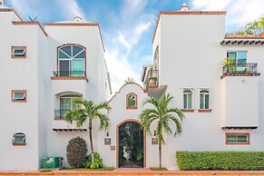 Condo Gaviota - Tropical Oasis