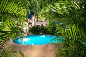 Condo Gaviota - Tropical Oasis
