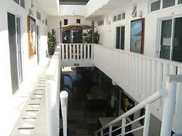 Vayor Hotel & Suites
