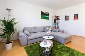 Apartment Rudolfspark Check in 15h to 22h Only