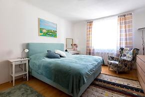 Apartment Rudolfspark Check in 15h to 22h Only