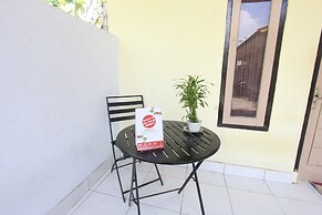 OYO Life 93260 Bale Kosan