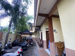 OYO Life 93407 Kos Sweta