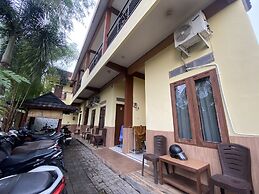 OYO Life 93407 Kos Sweta