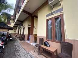 OYO Life 93407 Kos Sweta