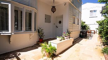 Ece Suit Büyükada