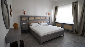Ece Suit Büyükada