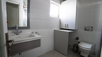 Ece Suit Büyükada