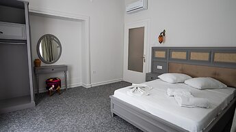Ece Suit Büyükada