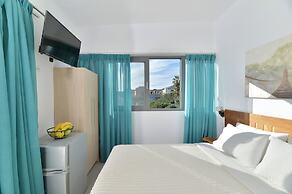 Sun Day Apts Free Airport Shuttle