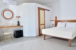 Sun Day Apts Free Airport Shuttle