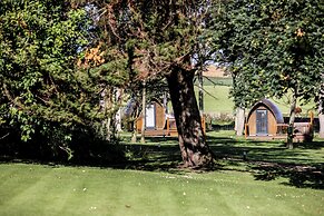 Marshall Meadows Manor House