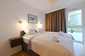 Aura 40 by Q4 Apartments