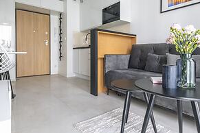 Aura 40 by Q4 Apartments