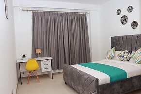 Lux Suites Royal Oak Residency