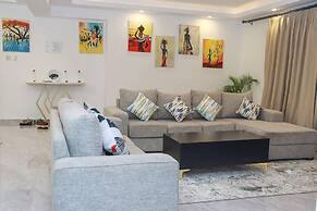 Lux Suites Royal Oak Residency