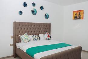 Lux Suites Royal Oak Residency