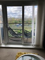 Impeccable 2-bed Apartment in Orpington