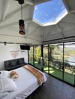 Rocksglamping